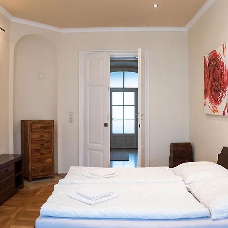 Velky Apartman Pressburg Exterior foto