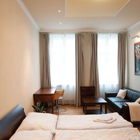 Velky Apartman Pressburg Exterior foto