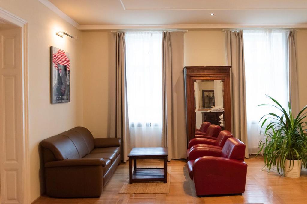 Velky Apartman Pressburg Exterior foto