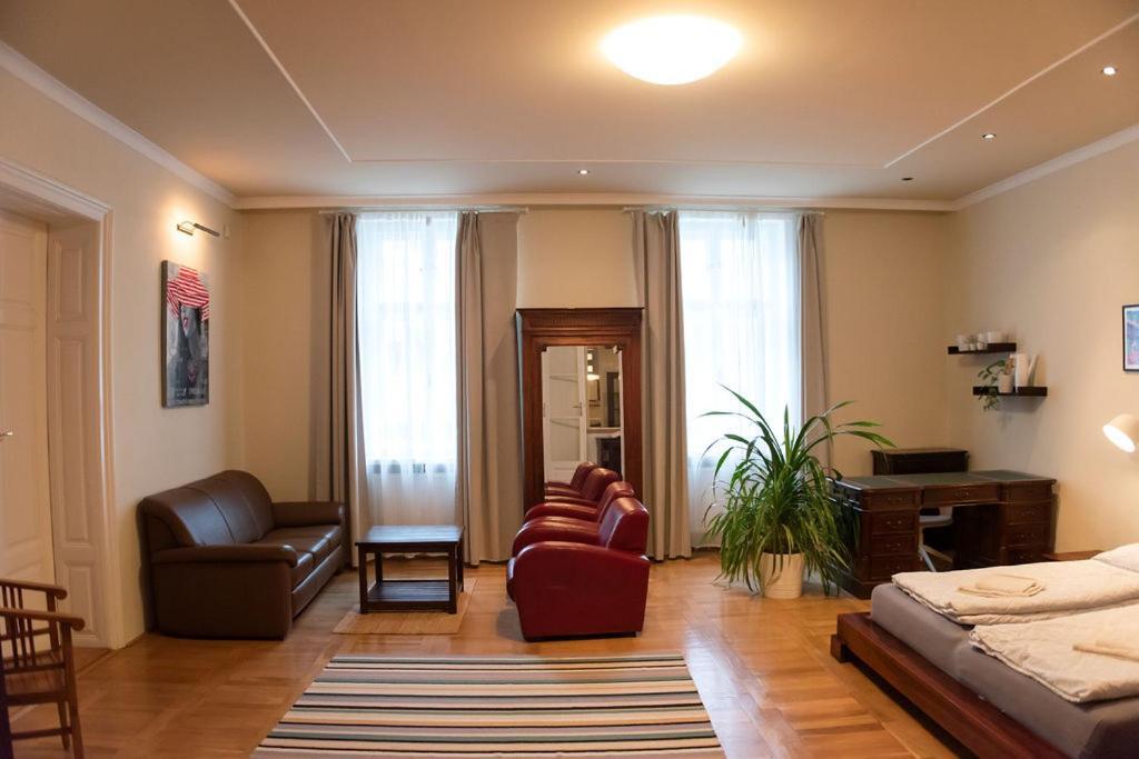Velky Apartman Pressburg Exterior foto